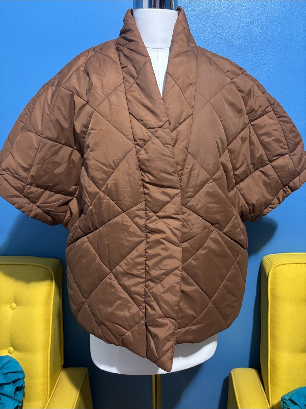 Quilted Short Cocoon Jacket - Brown